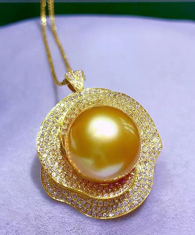 Regular Yellow 18k Gold Zircon Shell Beads Rose Pendant Necklace