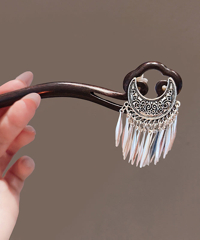 Retro Silk Woodiness Crescent Moon Tassel Hairpin