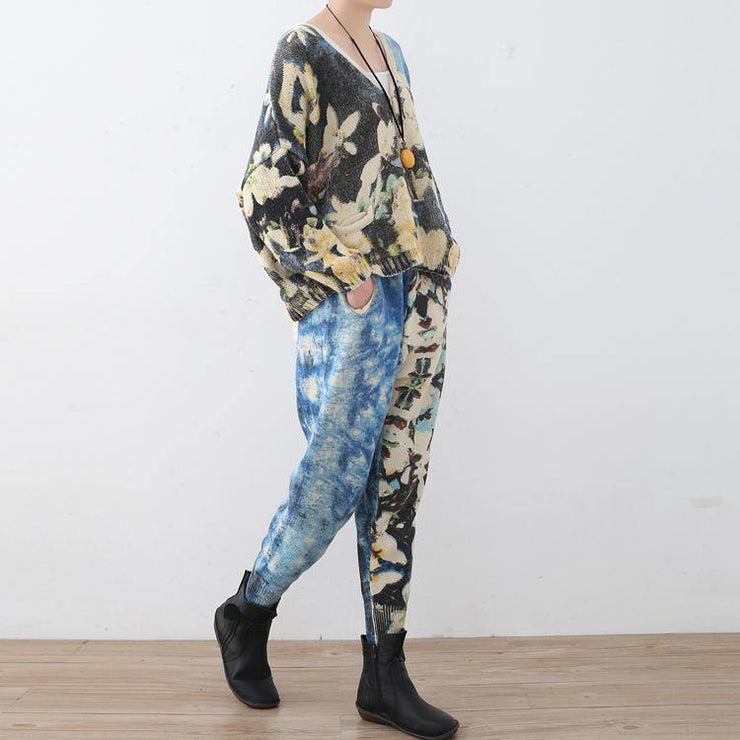 2018 new spring two pieces blue prints knit sweater and casual patchwork floral pants - SooLinen