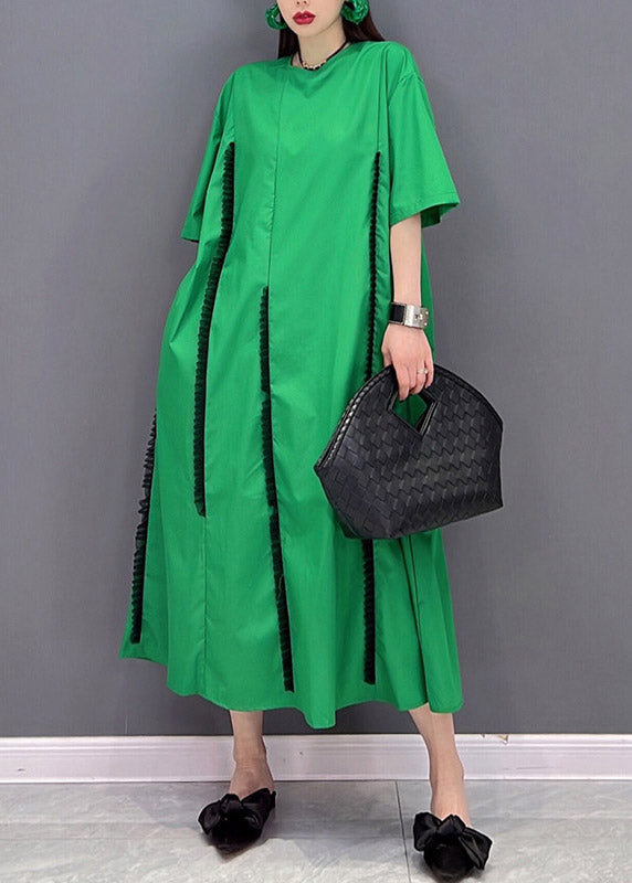 Fashion Green O-Neck gekräuselte Patchwork-Taschen langes Kleid mit kurzen Ärmeln