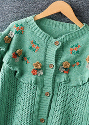 Feiner grüner lockerer Rüschen-bestickter Herbst-Strickpullover mit Knöpfen