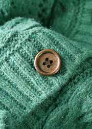 Feiner grüner lockerer Rüschen-bestickter Herbst-Strickpullover mit Knöpfen